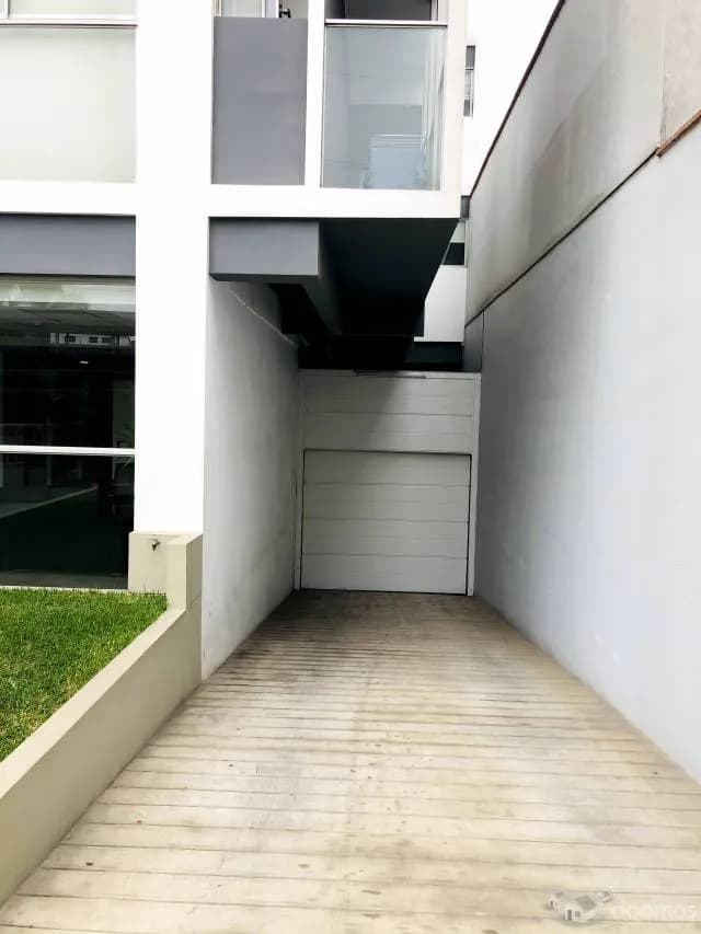 Aquilo estacionamiento en Barranco - 1