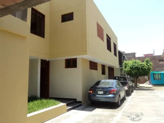 VENDO CASA CENTRO DE CHIMBOTE - 2