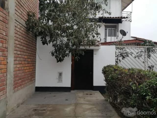Alquilo casa ubicado en La Capullana Surco - 1