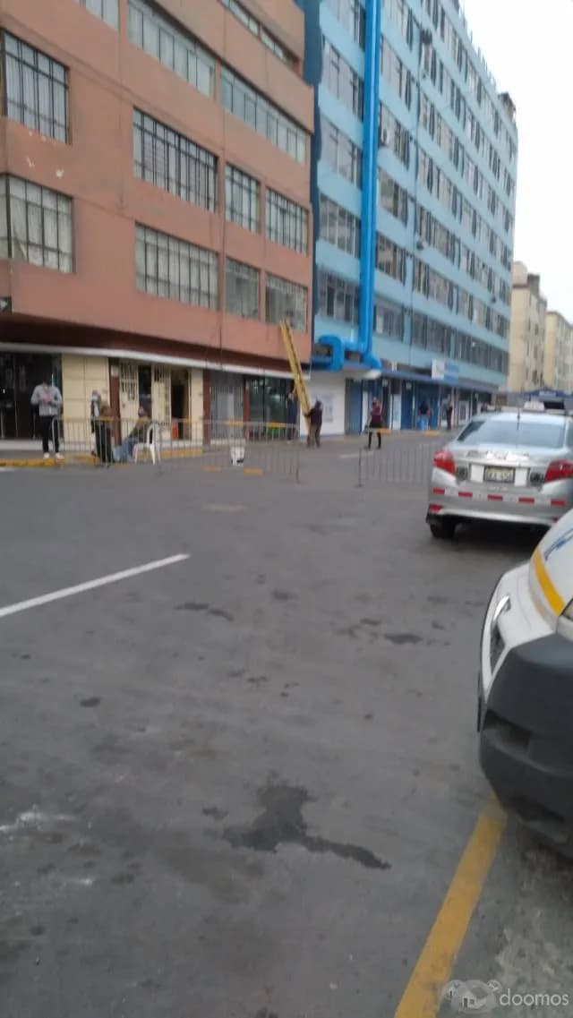 Local comercial al costado del Es Salud - 2