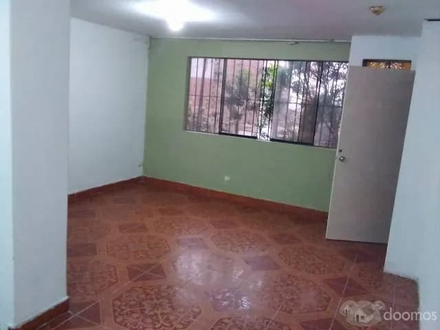 REMATE CASA 3 Pisos A PRECIO DE DEPARTAMENTO, SAN JUAN DE MIRAFLORES- LIMA  VENTA DE CASA 3 PISOS POR VIAJE!! - 2