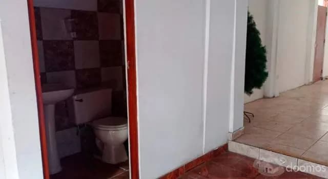 Se Alquila Local Comercial Excelente Ubicación - 1