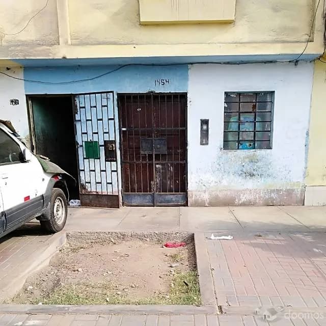 Local comercial o vivienda. Excelente ubicación. - 1