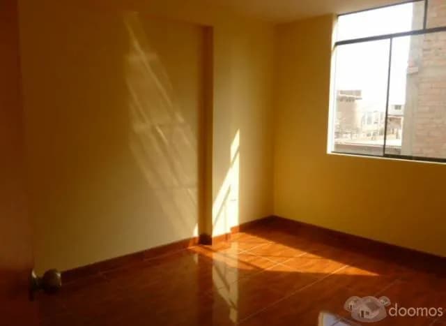 Alquiler amplio departamento San Martín de Porres - 2