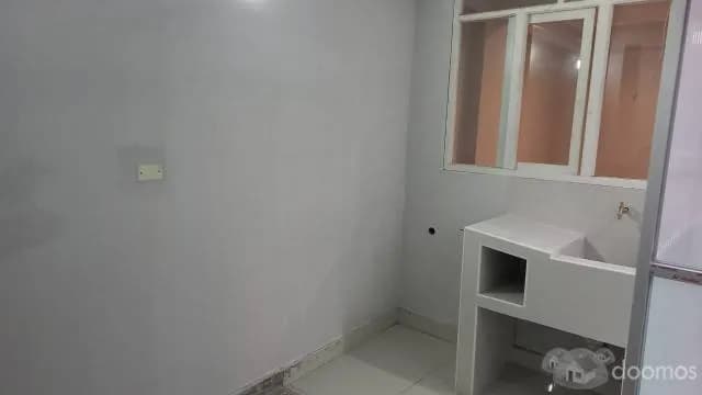 Se alquila departamento con local propio - 2