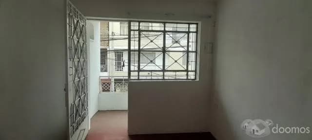 * SE ALQUILA HABITACIÓN AMPLIA EN EL DISTRITO DE SAN MARTÍN DE PORRES - LIMA - 1