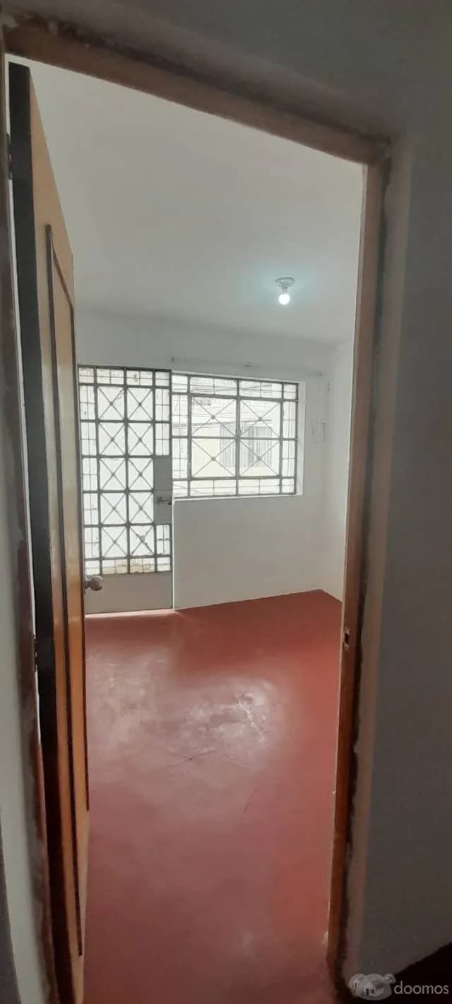 * SE ALQUILA HABITACIÓN AMPLIA EN EL DISTRITO DE SAN MARTÍN DE PORRES - LIMA - 2