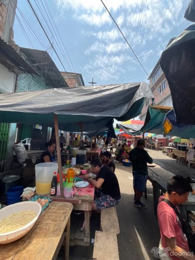 local comercial de 3 pisos  en venta/ en belèn/16 de julio/ zona comercial/ $200 mil - 2