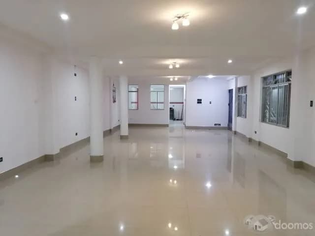 SE ALQUILA LOCAL COMERCIAL DE ESTRENO - 2