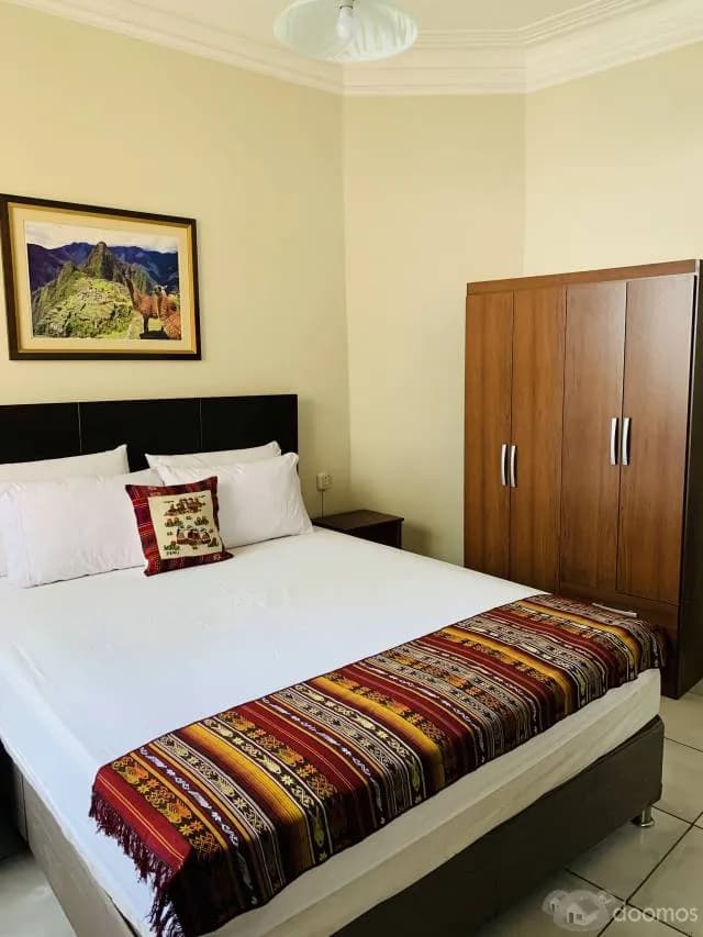 TRASPASO/ALQUILER ALOJAMIENTO EN MIRAFLORES - 1