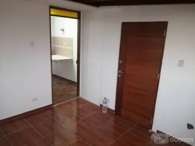 Alquilo Mini Departamento Frente a Colegio Militar Leoncio Prado - 1