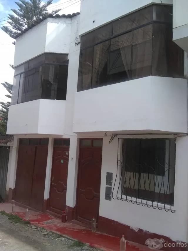 Venta de casa Abancay - 1