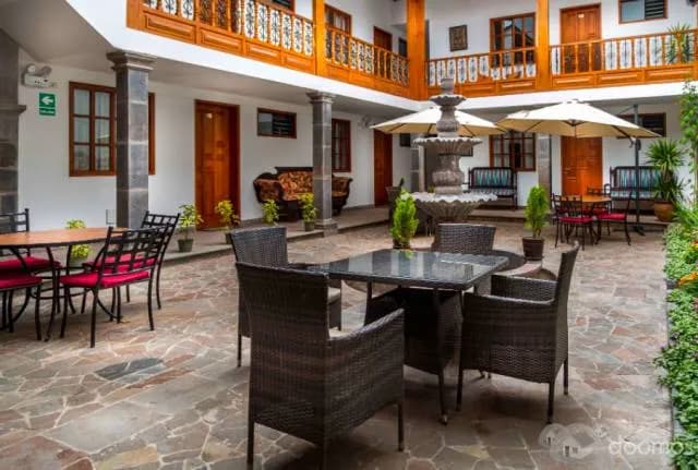 HOTEL 3 ESTRELLAS EN VENTA EN SAN BLAS CUSCO - 1