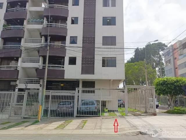 Se alquila Cochera en San Borja Jr. Mercator 493 - 1