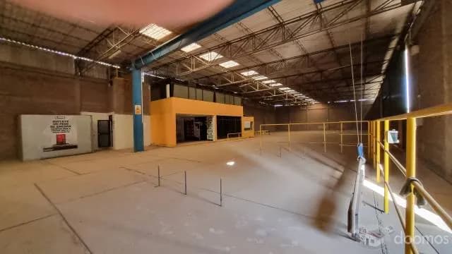 AMPLIO LOCAL COMERCIAL EN VENTA DE 1058 M2 EN AVENIDA LEGUIA CHICLAYO. ¡Atención inversionistas! - 2