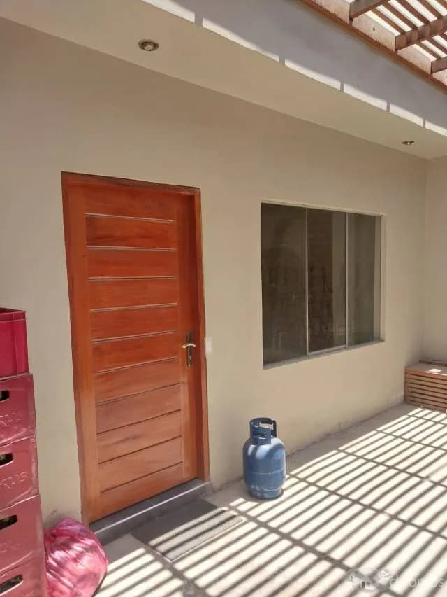 vendo casa de dos pisos en chincha - 2