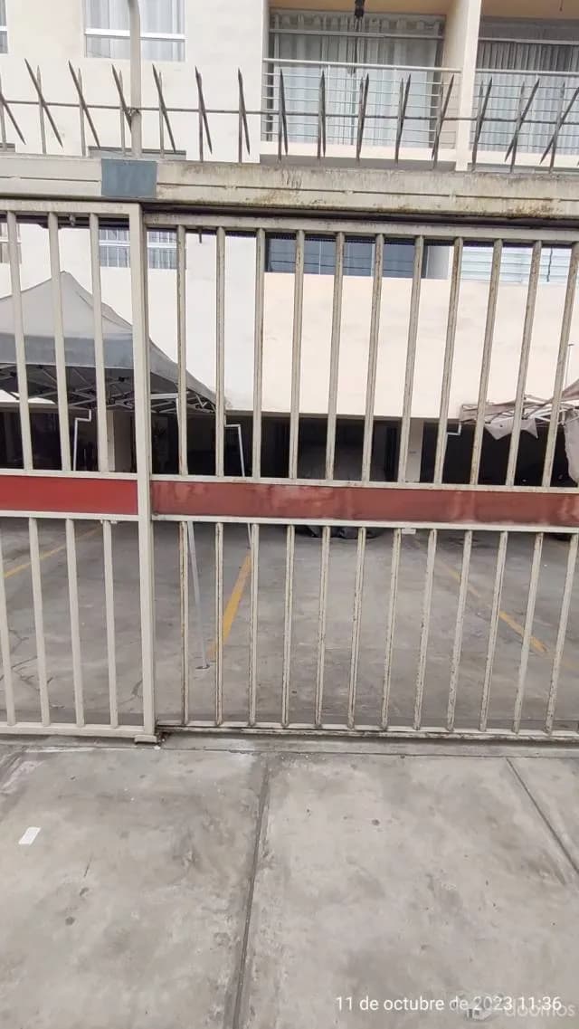 Aquiler Estacionamiento - 2