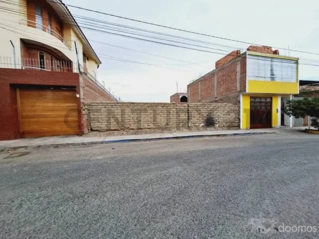 Terreno en Venta Avenida 2 de mayo cerca grifo texas y la avenida Jorge Basadre - 2