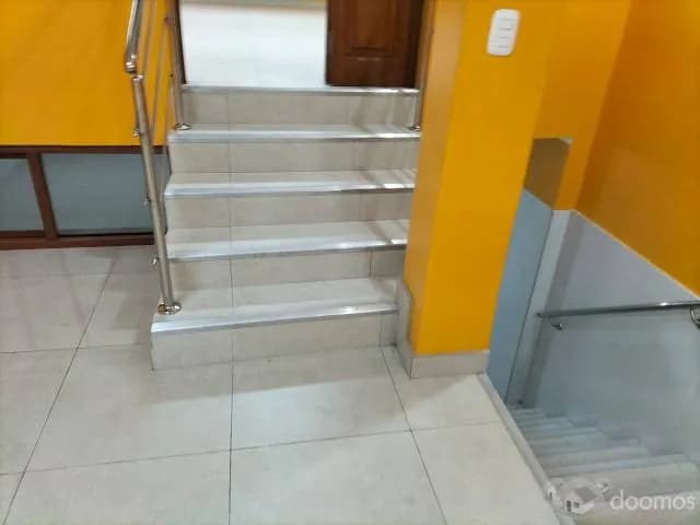 LOCAL COMERCIAL EN ESTRENO - 2