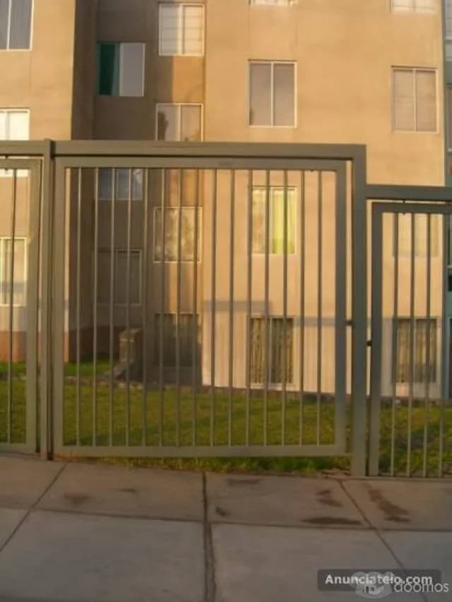 ALQUILO COCHERAS ENREJADAS -03. CASI JUNTAS. SEGURIDAD 24 HORAS. STA. PATRICIA-POR BANCO BCP. - 2
