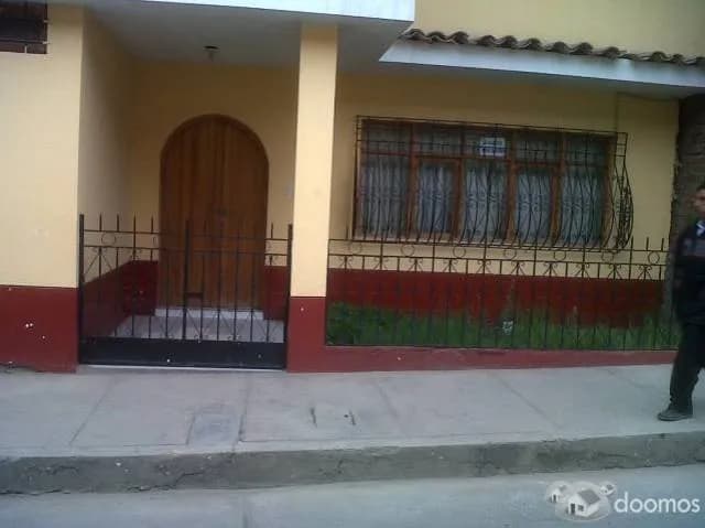 ALQUILO CASA EN CARAZ - 2