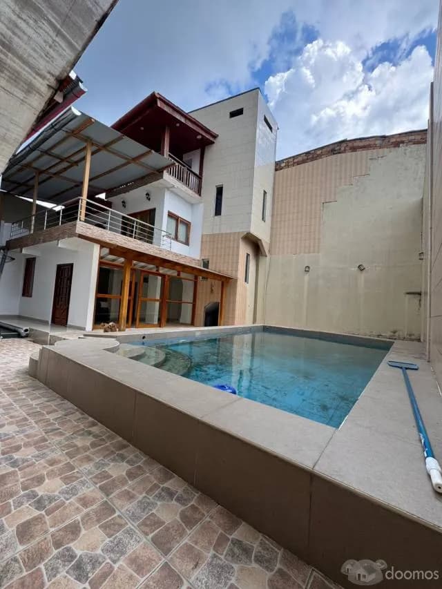 Venta tres pisos piscina  y terraza $200,000 - 2