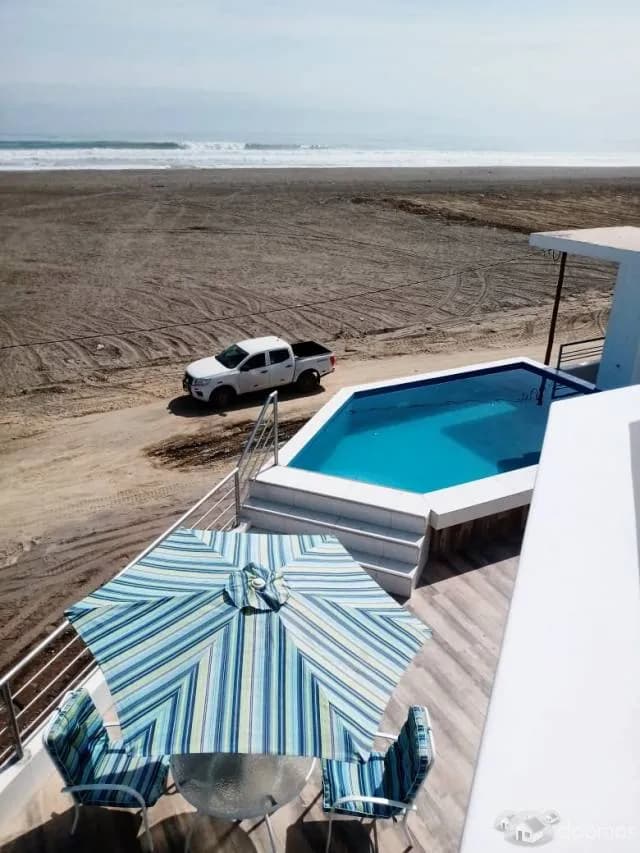VENTA DE MODERNA Y ENCANTADORA CASA DE PLAYA EN SAMUEL PASTOR, CAMANÁ,AREQUIPA - 2