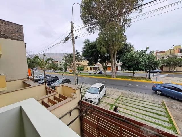 DEPARTAMENTO EN PISO 2 A MEDIA CDRA ESTACION METROPOLITANO MATELLINI - 1