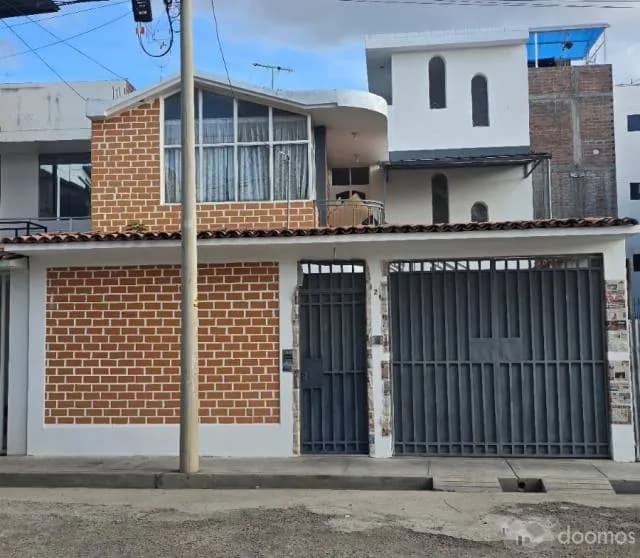 Casa de 3 Pisos Urb. Jardines de San Carlos cerca al Parque Grau y Univ. Continental - 2