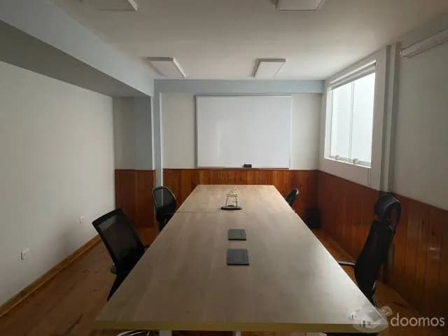 SE ALQUILAN OFICINAS EN URB LAS QUINTANAS. - 1