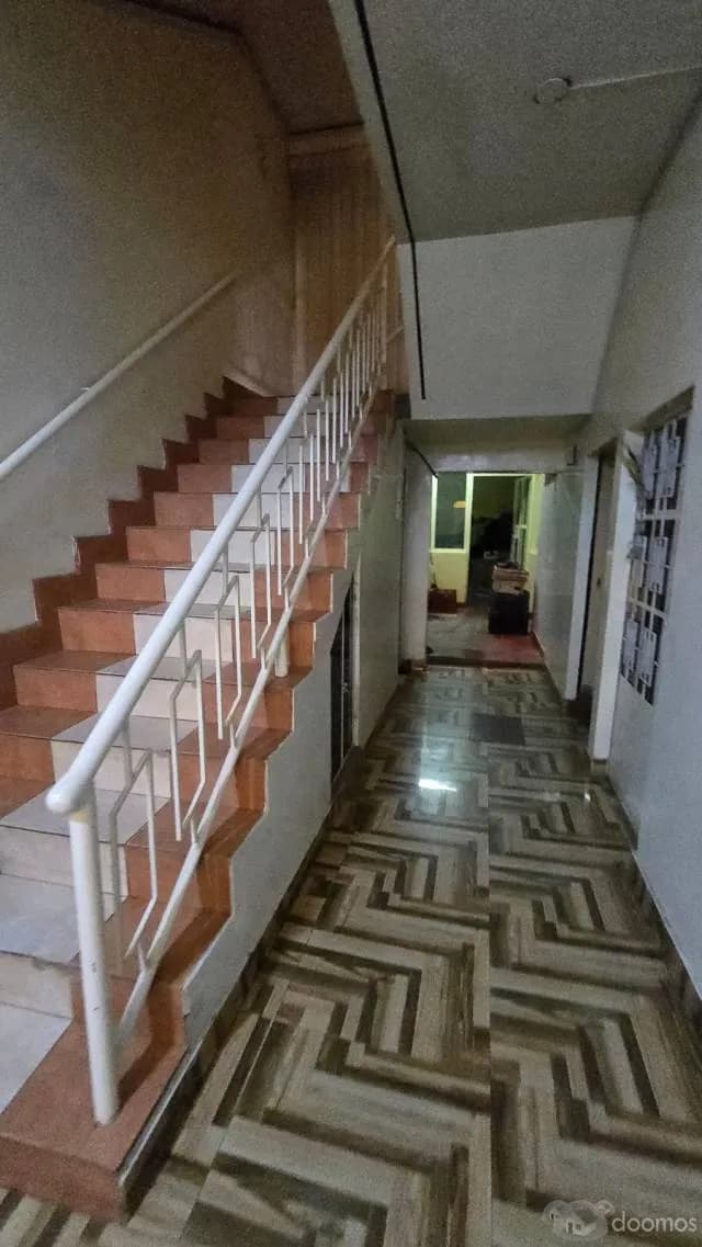 Propiedad con Local Comercial y Vivienda de 4 Pisos mas Azotea cerca al Mercado Malteria y Real Plaza - 1