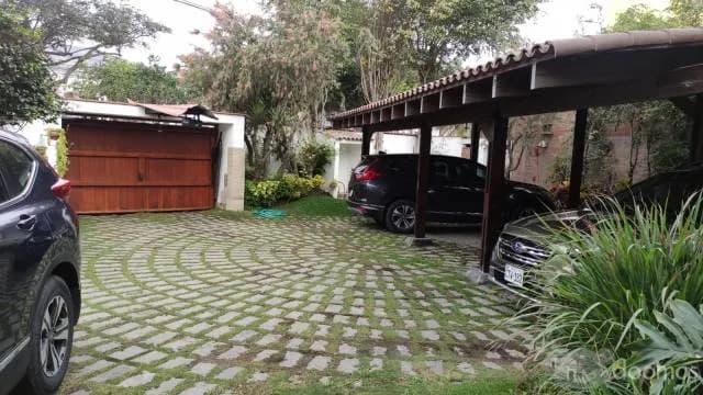 US$1,490,000.- Una Propiedad Única en Urb. Santa Teresa, Surco - 2