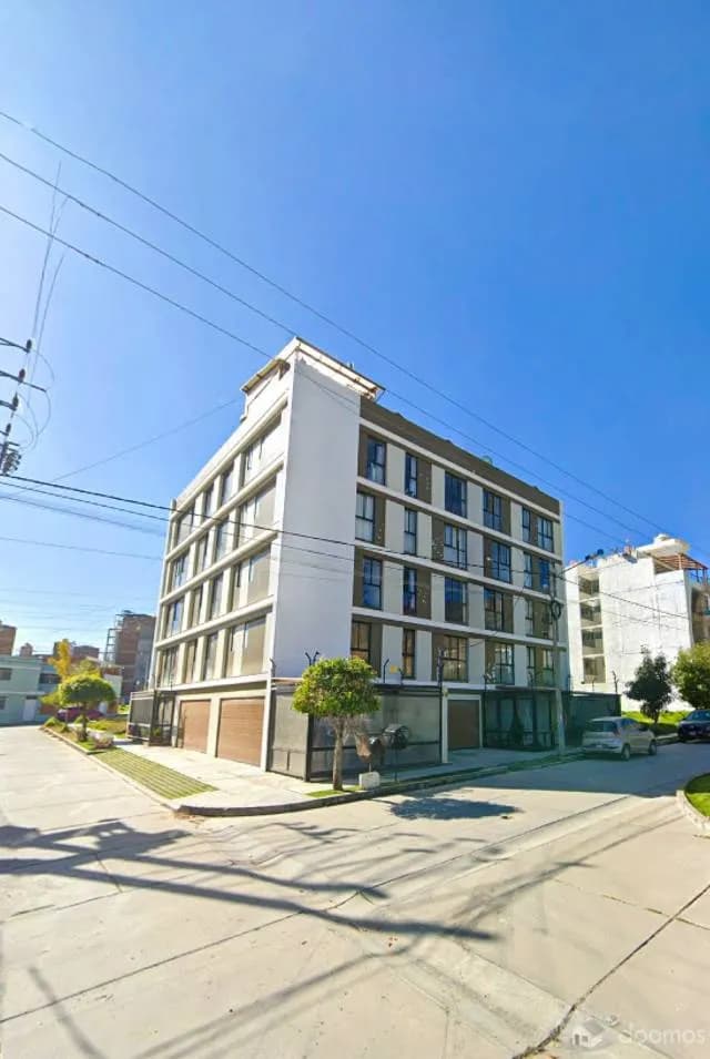 Departamento amoblado con Cochera + Terraza en Alameda Traverso - 1