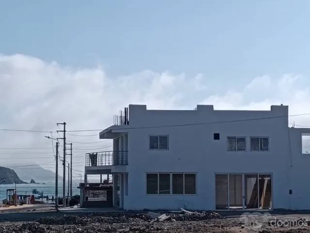 CASA LOCAL COMERCIAL DE ESTRENO EN BALNEARIO TORTUGAS - 1