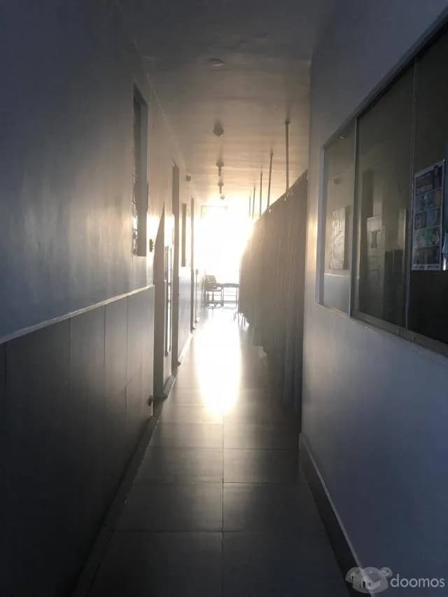 VENDO LOCAL COMERCIAL A 40 METROS DEL HOSPITAL ES SALUD " RENE TOCHE GROPPO " - 2