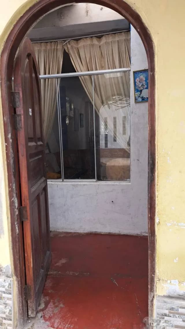Venta de casa terreno en el centro comercial de Nuevo Chimbote - 1