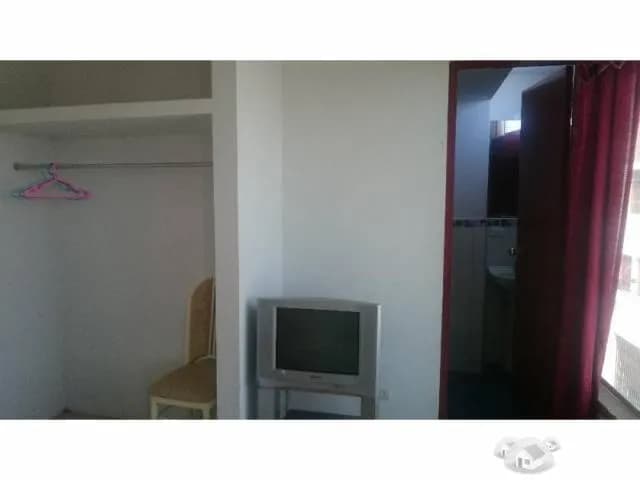 Alquilo cuartos habitaciones amobladas en Chepén. Zona céntrica y segura. - 2