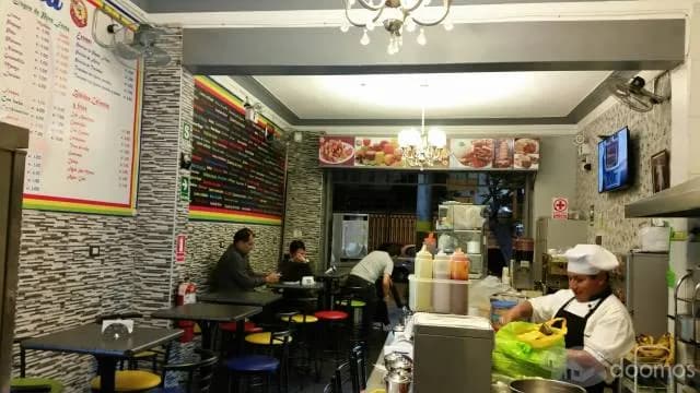 Se Traspasa Restaurante - Fuente de Soda - 1