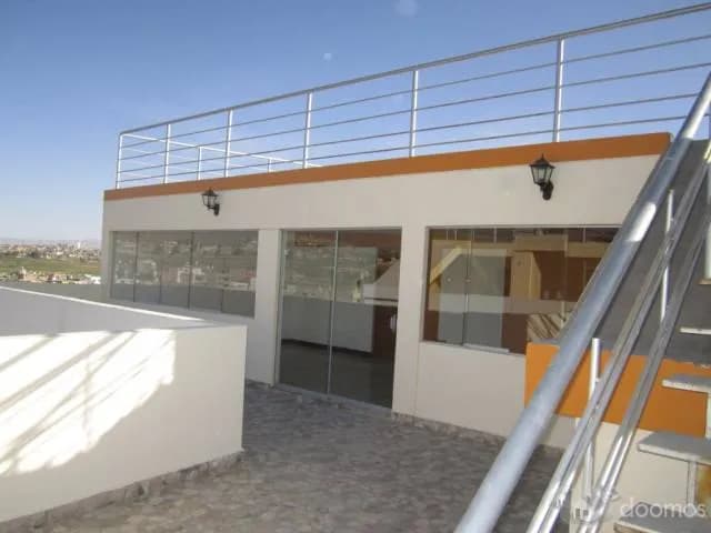 VENDO LINDOS DUPLEX DE ESTRENO EN J.L.B.Y RIVERO - 1