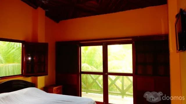 REMATO POR TRABAJO/VIAJE HERMOSA CASA 3 DORM CON AIRE Y PISCINA,ADEMAS 2 DEPARTAMENTOS DE 3 DORM $220,000 USD - 2