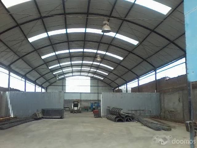 EN VENTA LOCALES COMERCIALES PARQUE INDUSTRIAL Calle Moquegua y Av. Evitamiento El Tambo Huancayo. - 2
