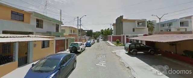 Venta de Estacionamiento en el Conjunto Habitacional Claroye, Distrito de Pariñas - 2