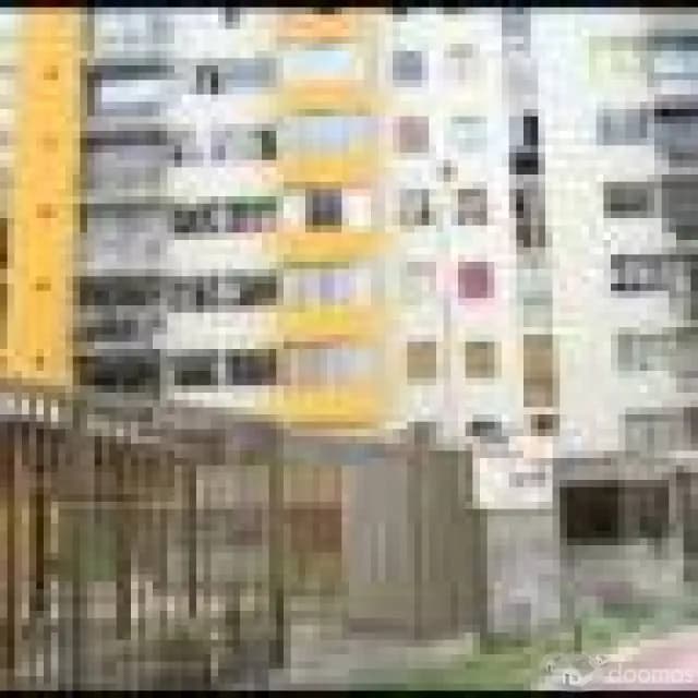 VENTA DE ESTACIONAMIENTO TECHADO VILLA BONITA 3 - Sotano 1 - Ingreso Av. Argentina - 1