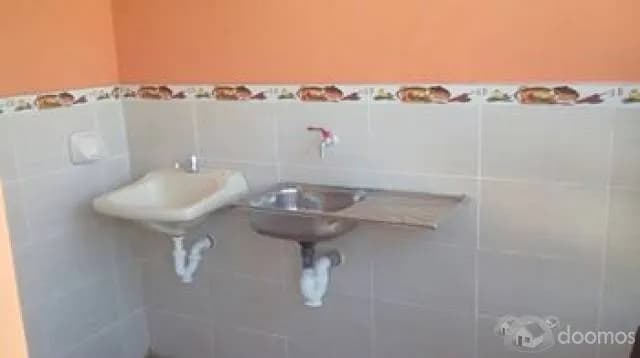 ALQUILO  MINIDEPARTAMENTOS 1 PARA NEGOCIO Y 2DO Y 3 PISO PARA FAMILIA - 2