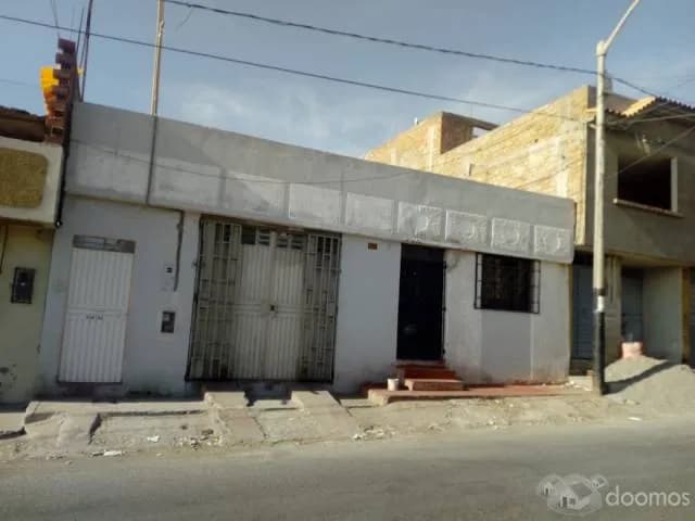 AREQUIPA - VENTA DE CASA DE 200 M2 - 1