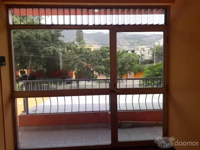 Minidepartamento 1 habitación, 1 kitchen, 1 baño 85 m2, 2do piso, salida a la Av. La Encalada con puerta independiente - 1