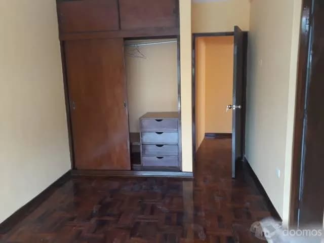 Minidepartamento 1 habitación, 1 kitchen, 1 baño 85 m2, 2do piso, salida a la Av. La Encalada con puerta independiente - 2