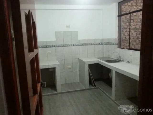 SE ALQUILA DUPLEX UBICADO A ESPALDAS DEL QUINDE - 1