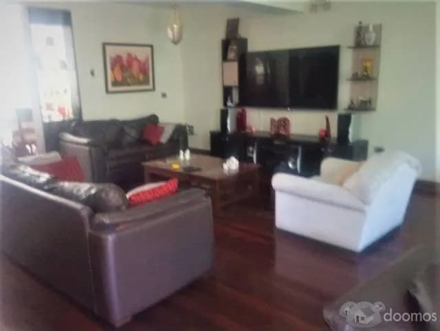 AMPLIA CASA PARA VIVIENDA O NEGOCIO - URB. SAN JOAQUIN - BELLAVISTA - 1