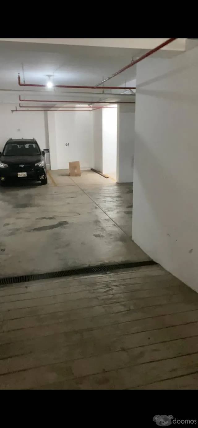 Estacionamiento/cochera - Lince (alquiler por mes) - 1